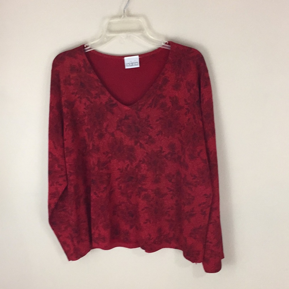 Villager Woman Red Sparkle  Floral Holiday Top Sweater
